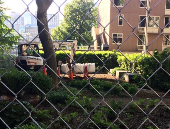 Plinth Unveils Roosevelt Island’s Commitment to Becoming an Island of Art The Plinth: What's going on here? What's going up is a better question.